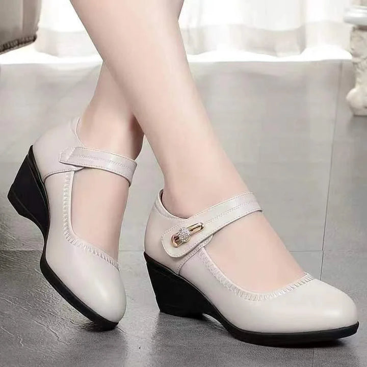 Danelia – Eleganckie buty na srednim obcasie