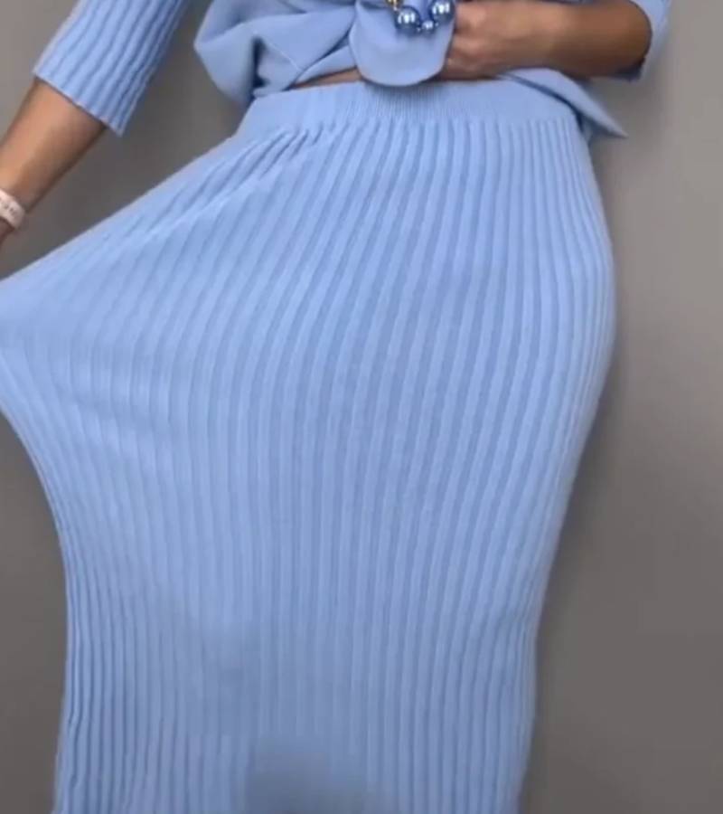 Hestia – Dzianinowy komplet ze spódnicą midi